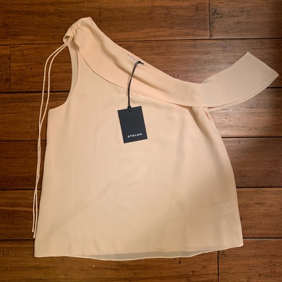 Stelen NEED SUPPLY off shoulder top - Picture 2 of 2